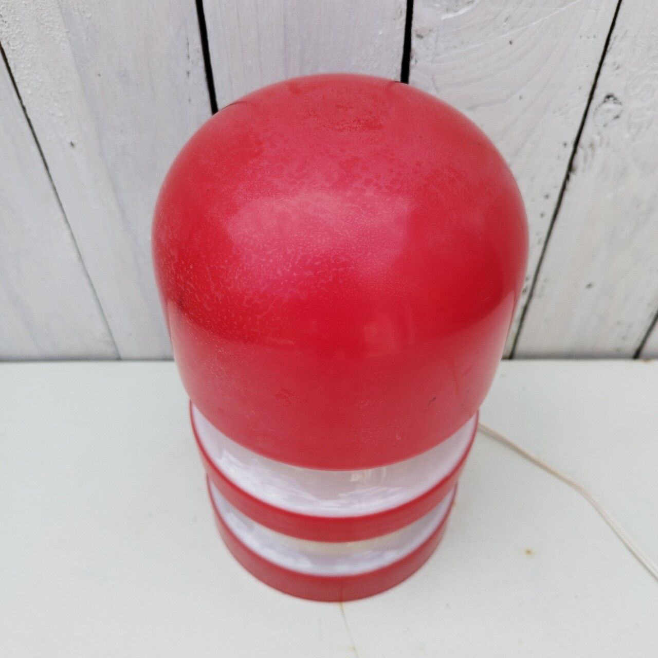 Opaline bedside lamp red and white 60's