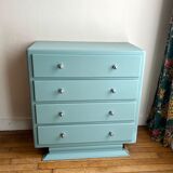 Antique chest of drawers