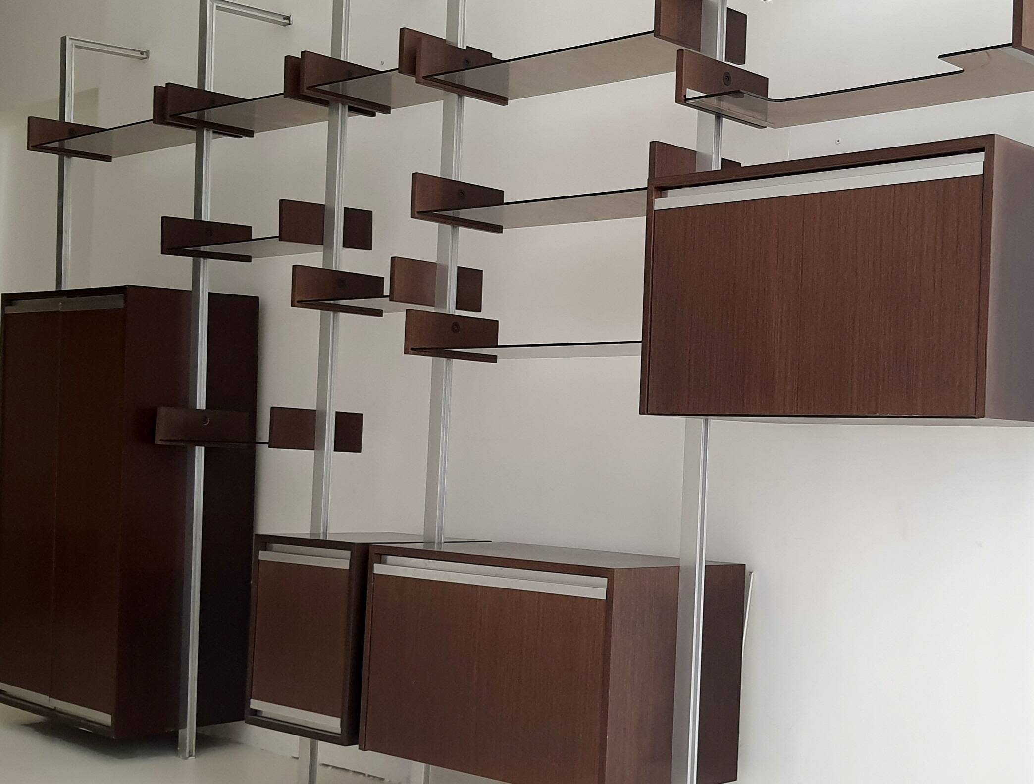 Living room furniture / Modular suspended bookcase by Michel Ducaroy for Ligne Roset Vintage 1970