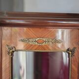 Meuble vitrine en marqueterie,vitrine galbée Louis XV style,signé Marquant