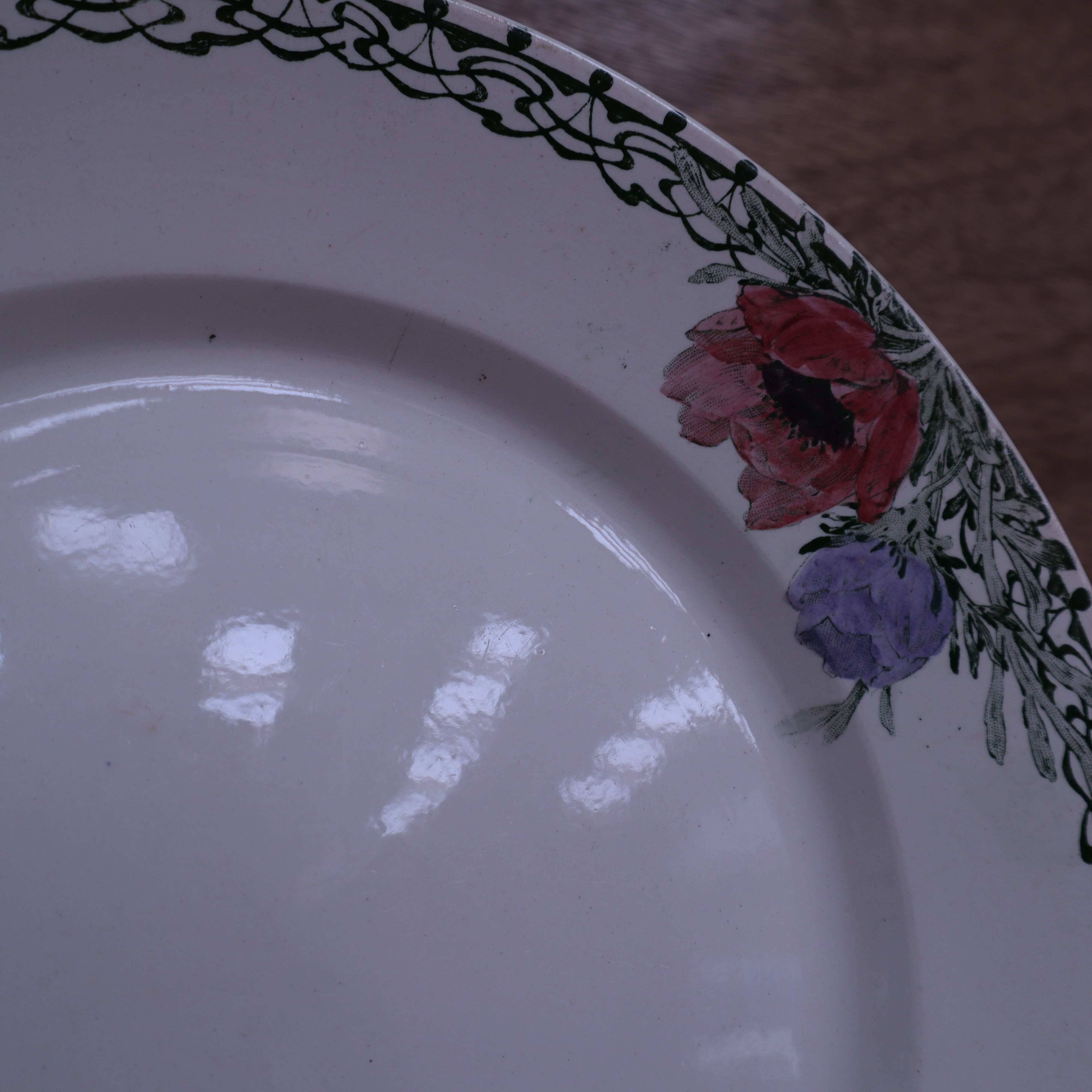 Round dish Terre de Fer Creil and Montereau "Madrid"