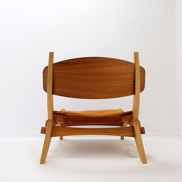 Fauteuil lounge vintage de style scandinave en bois et cuir