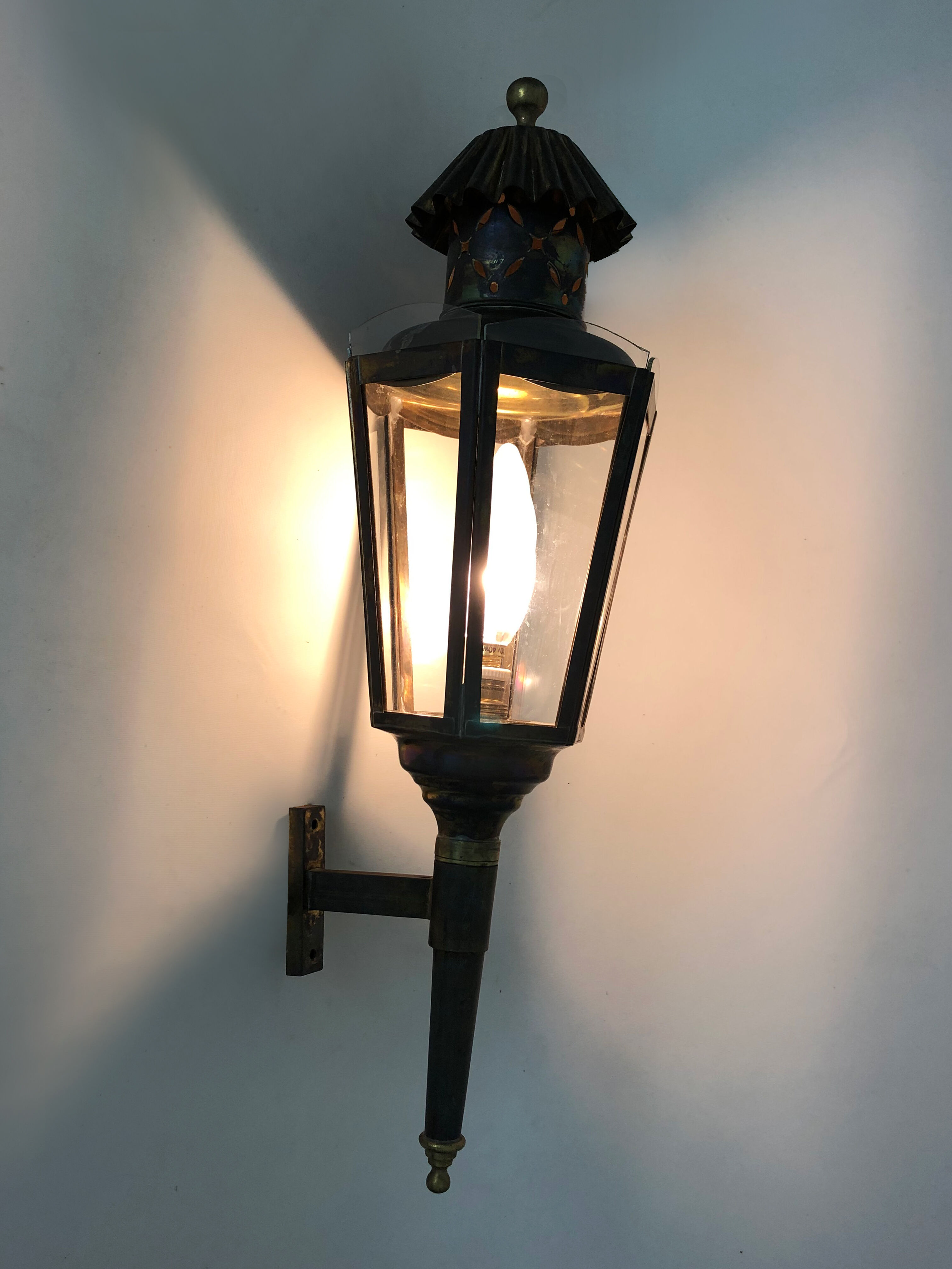 Old carriage lantern, cab, copper with 6 faces. Interior lamp. Year 60 70