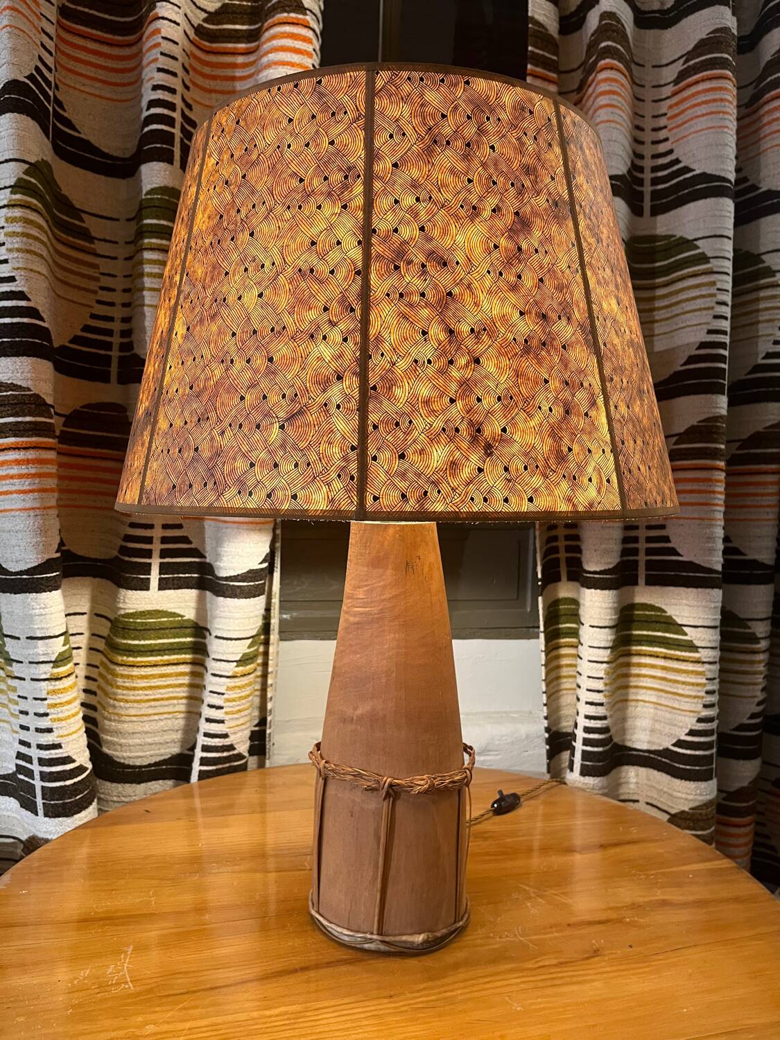 Ethnic lamp 1950