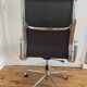 Fauteuil de bureau ea 219 soft pad eames chair by vitra