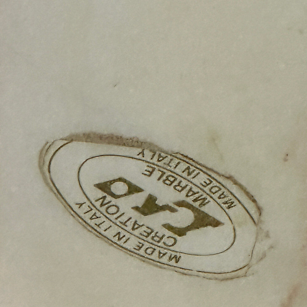 Fabulous Italian blush pink marble dining table, 1980s.