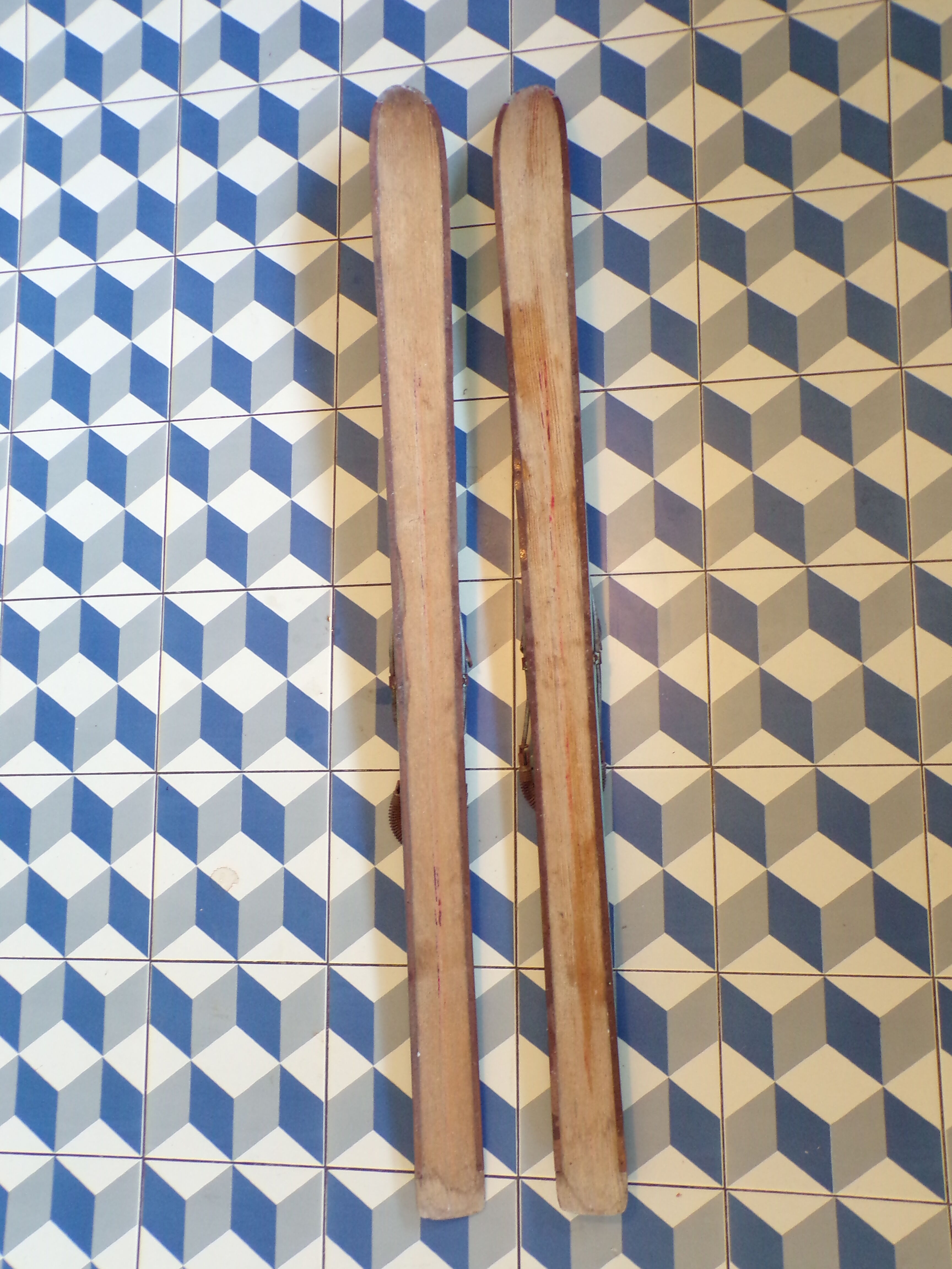 Vintage wooden skis