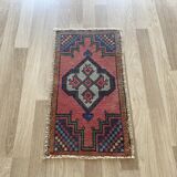 Small rug, Turkish vintage rug, Hand knotted rug,Mini door mat rug 48x85 Cm