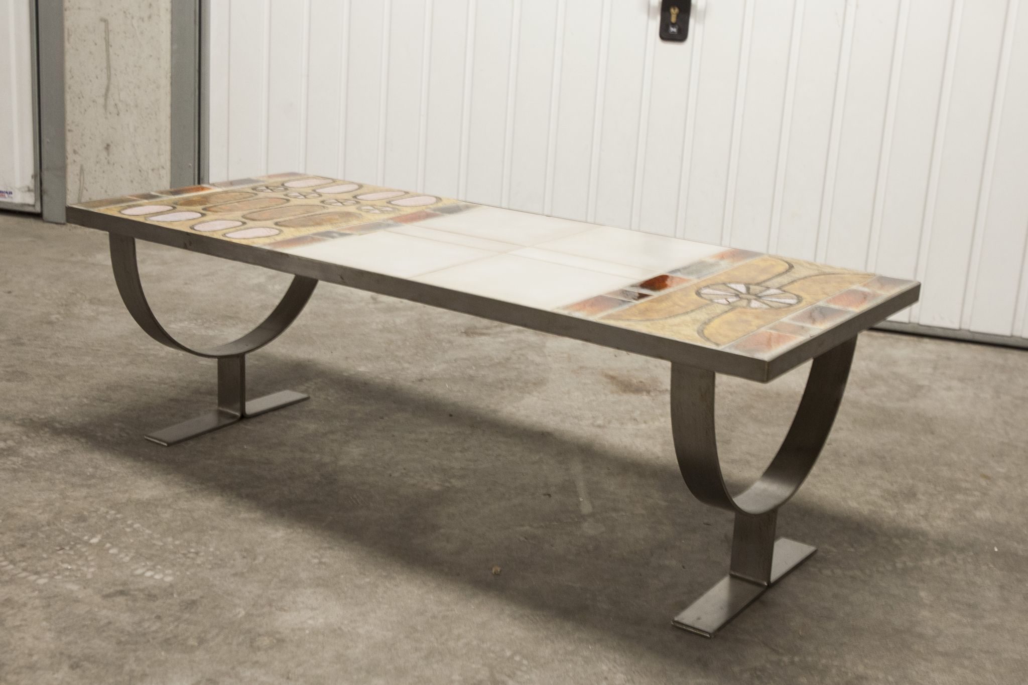 Ceramic coffee table and brushed steel Roche Bobois design Gregorieff 70s, 108x47cm