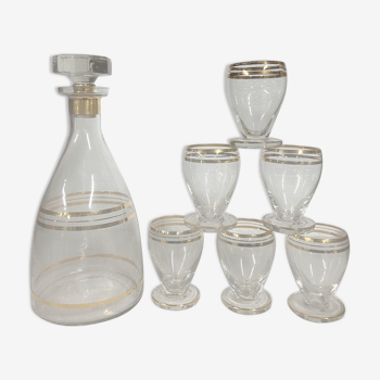 Decanter and digestive glasses