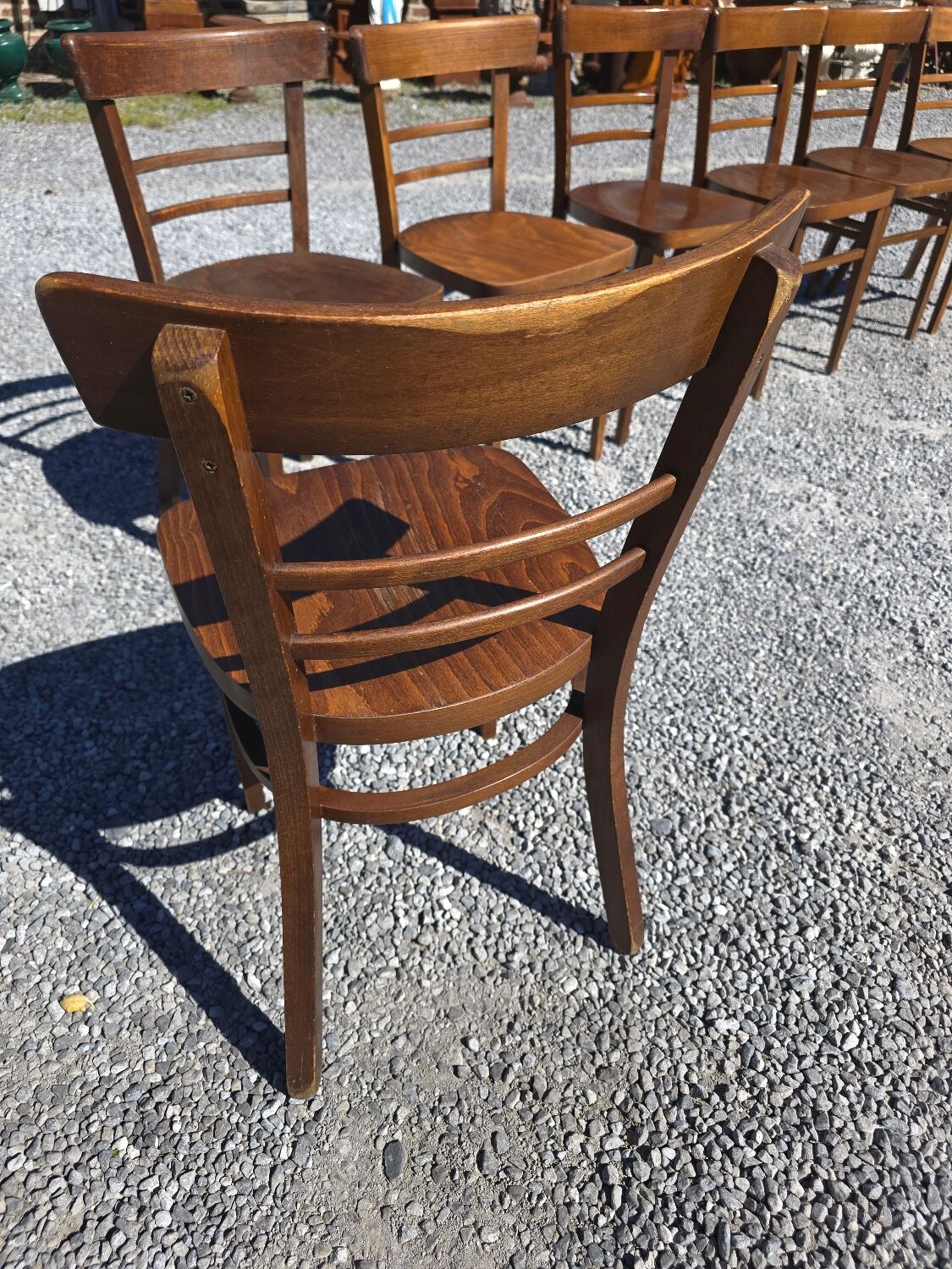 7 chaises de bistrot en bois courbé Baumann