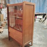 Vintage display cabinet with 2 drawers