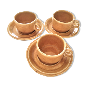 Lot of 3 stackable coffee cups