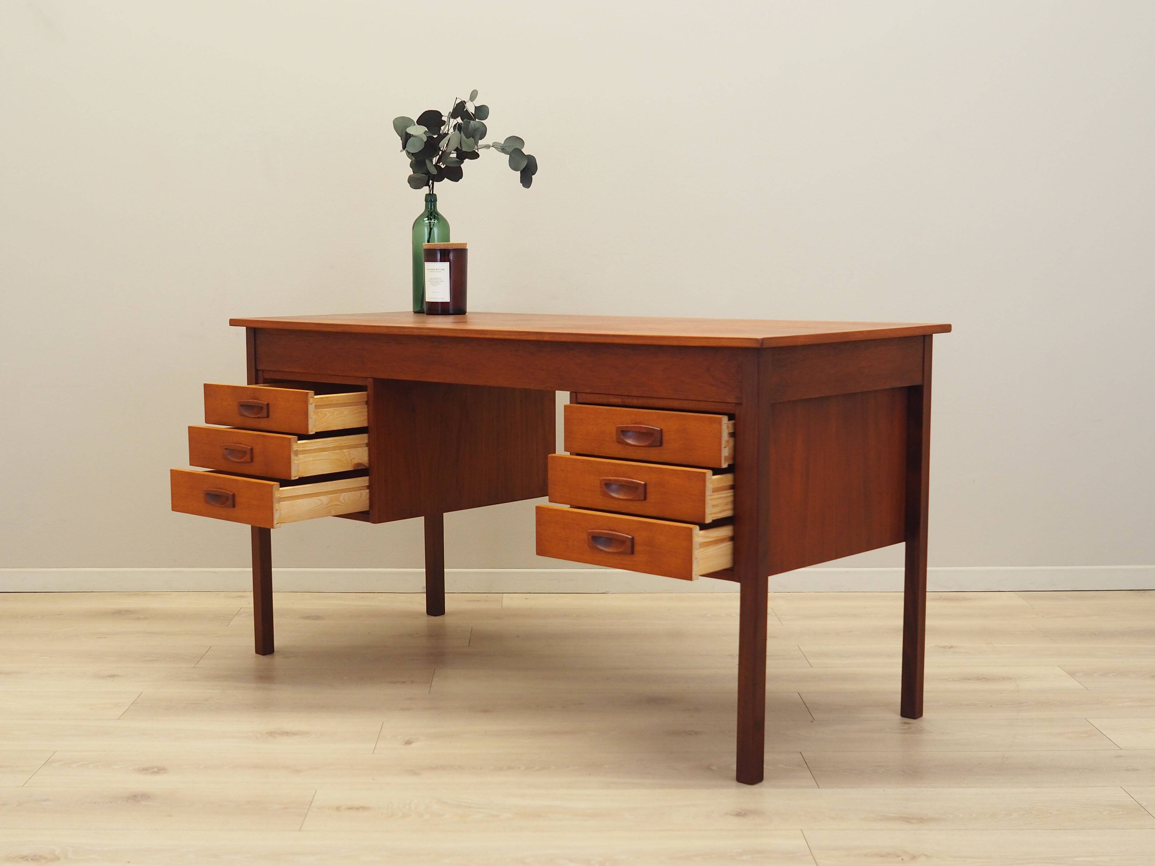 Teak desk, Danish design, 1970s, production: Denmark