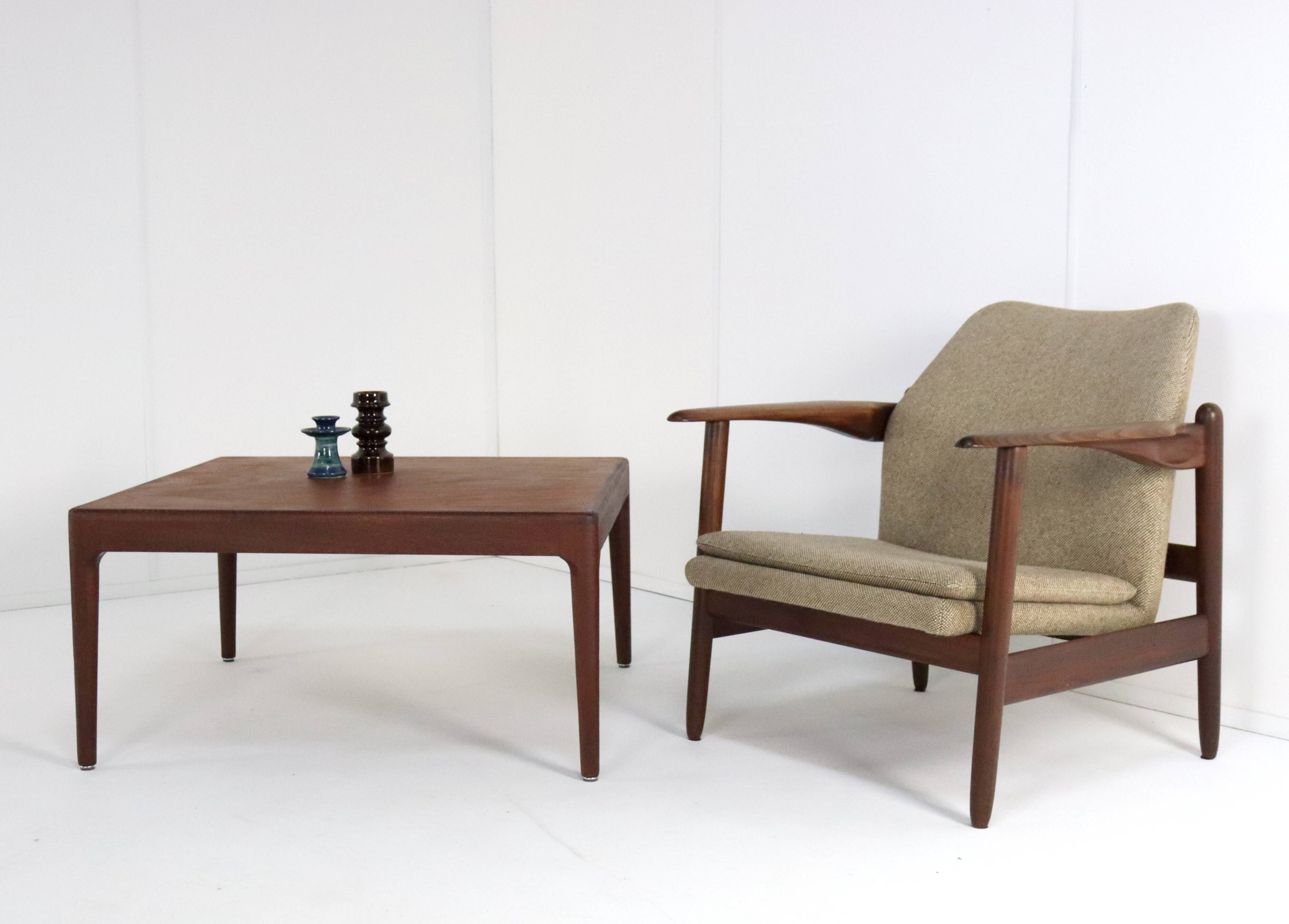 Vintage 'Bredeveld' coffee table