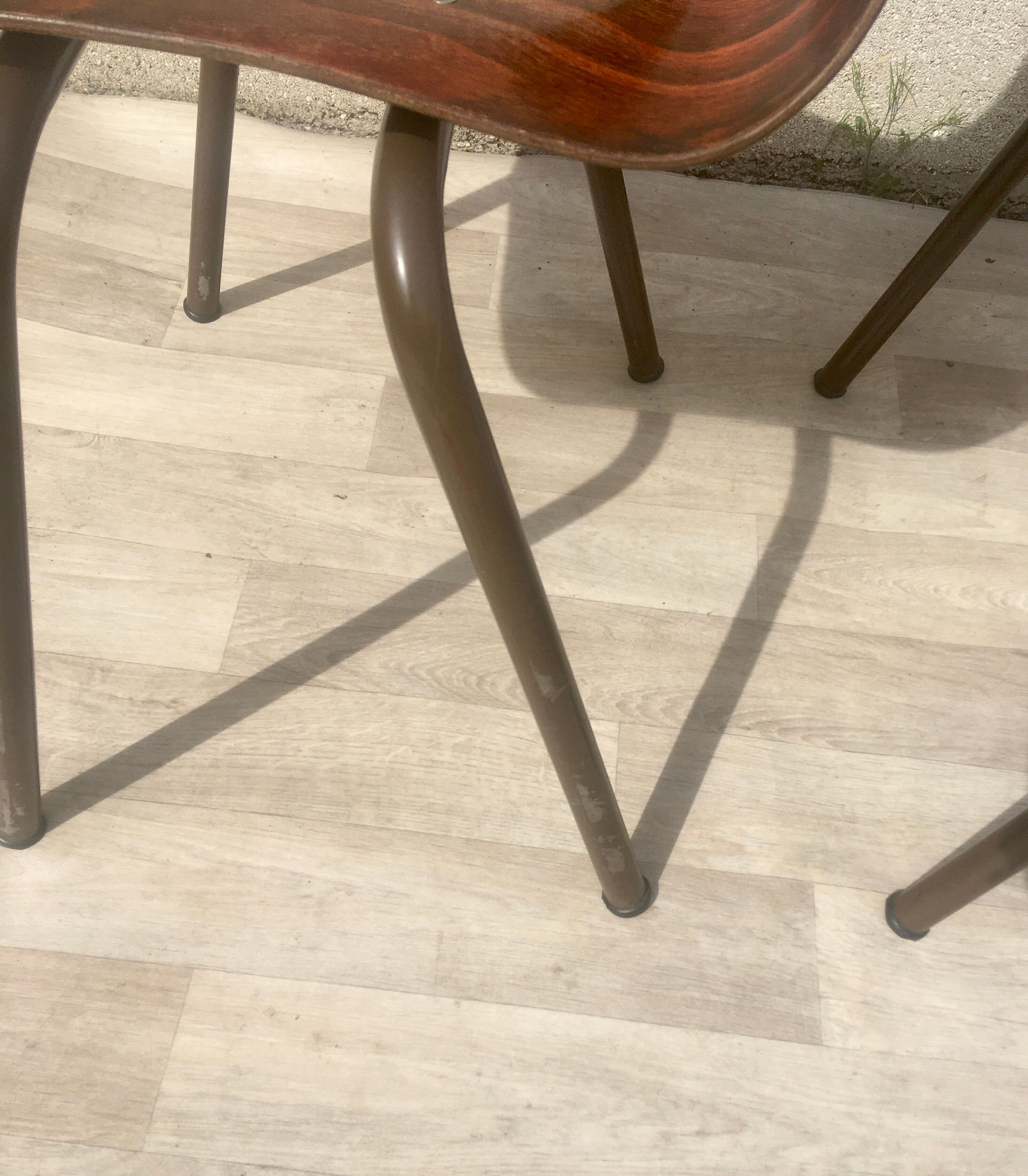 Set of 2 design and vintage chairs Eromes 60s