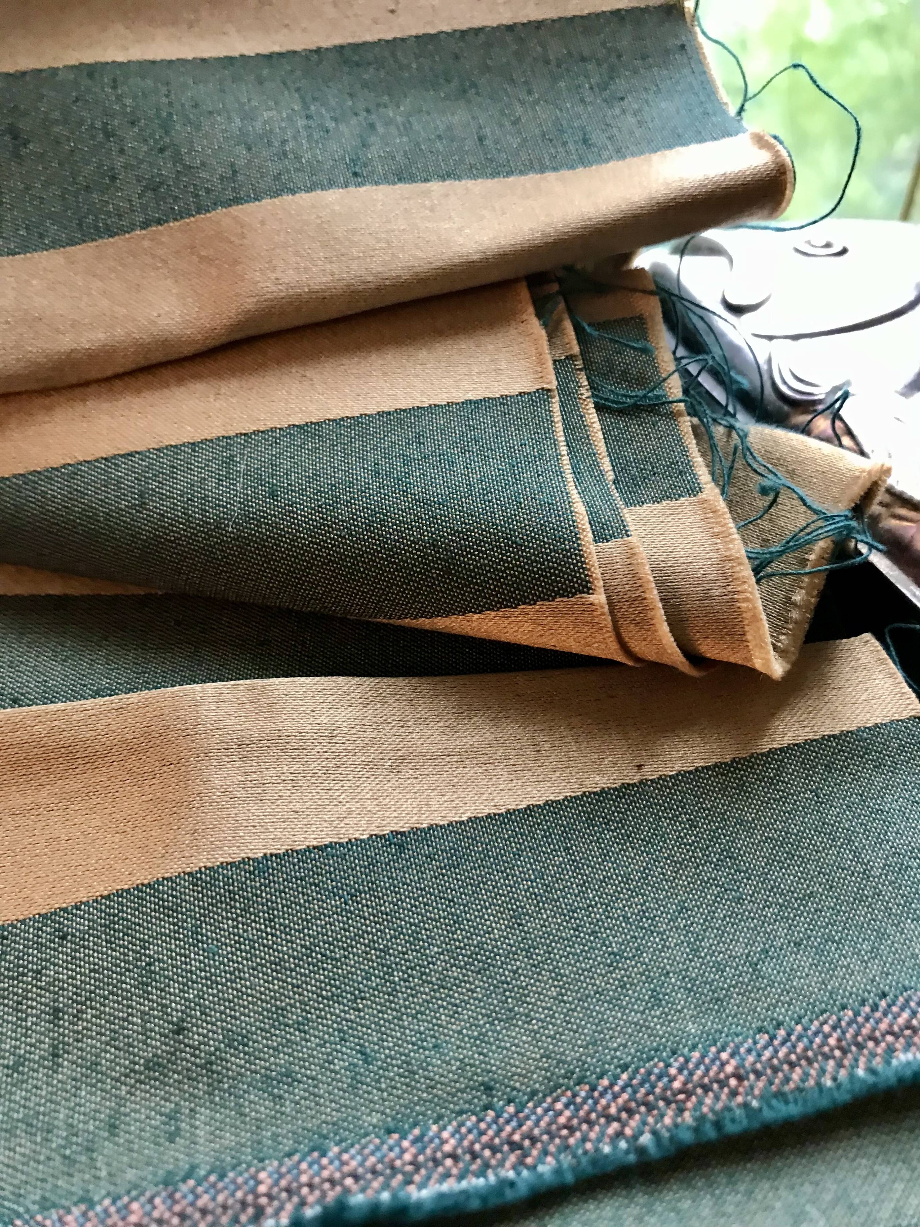 Walnut recamier bench Napoleon III daybed mid-nineteenth century