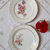 Assiettes plates anciennes dépareillées en faïence avec liserets dorés