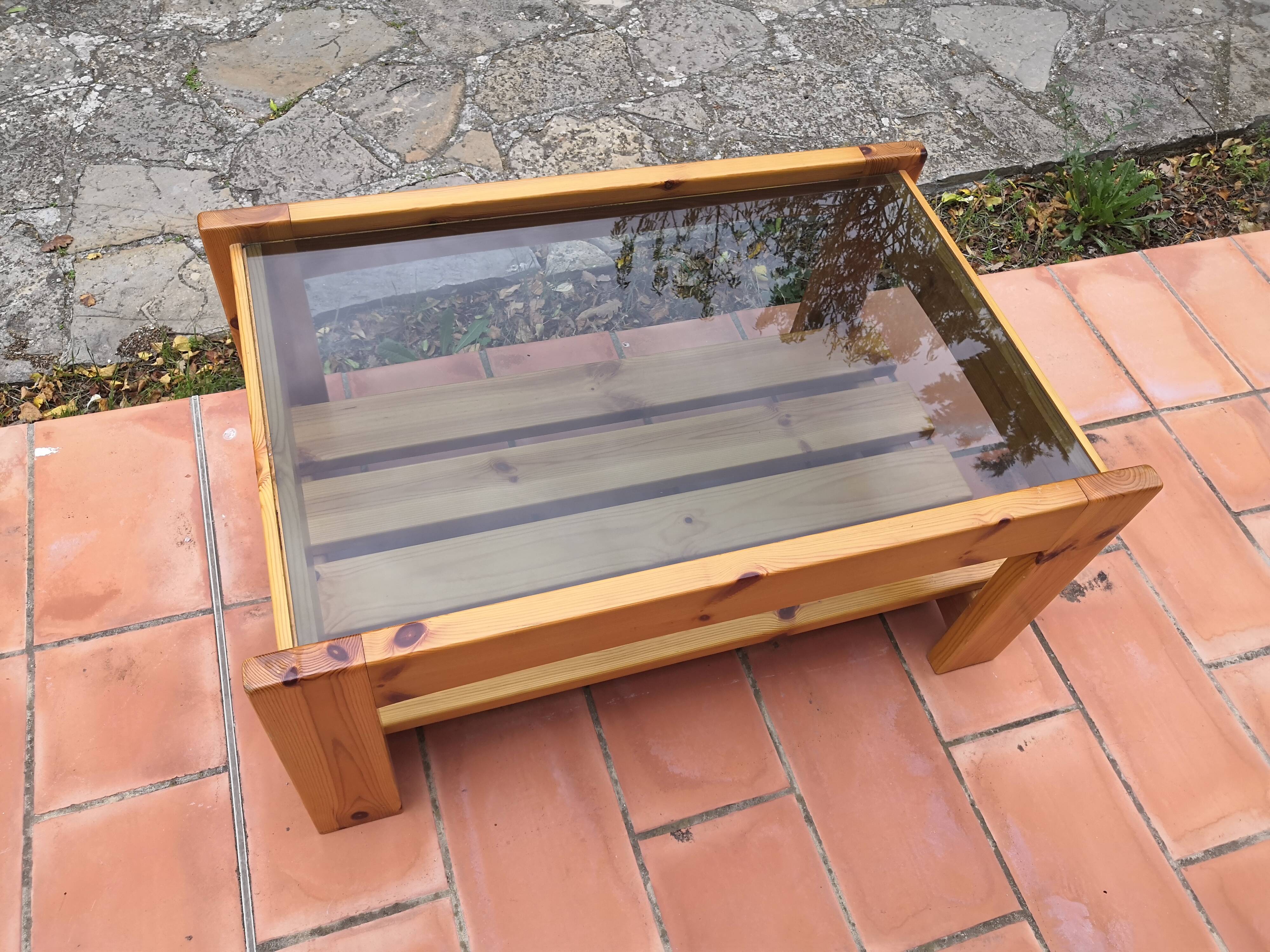 Solid pine coffee table dlg regain 70s vintage