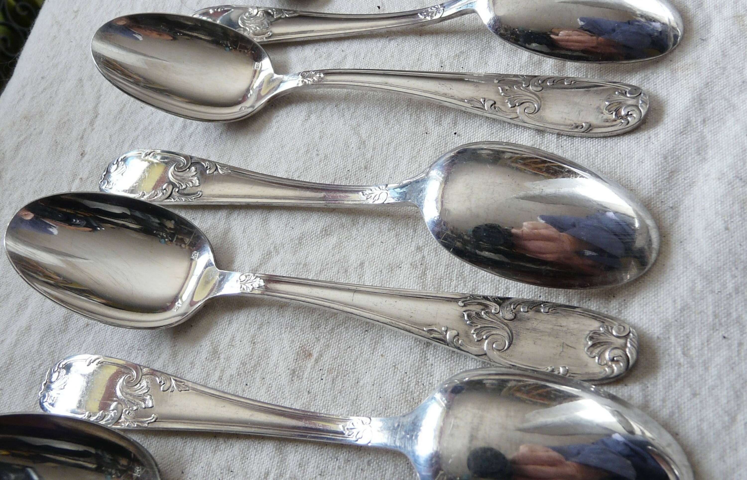 Service of 12 small silver-plated cutlery spoons