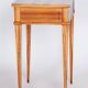 Table d'appoint Biedermeier en noyer, années 1820