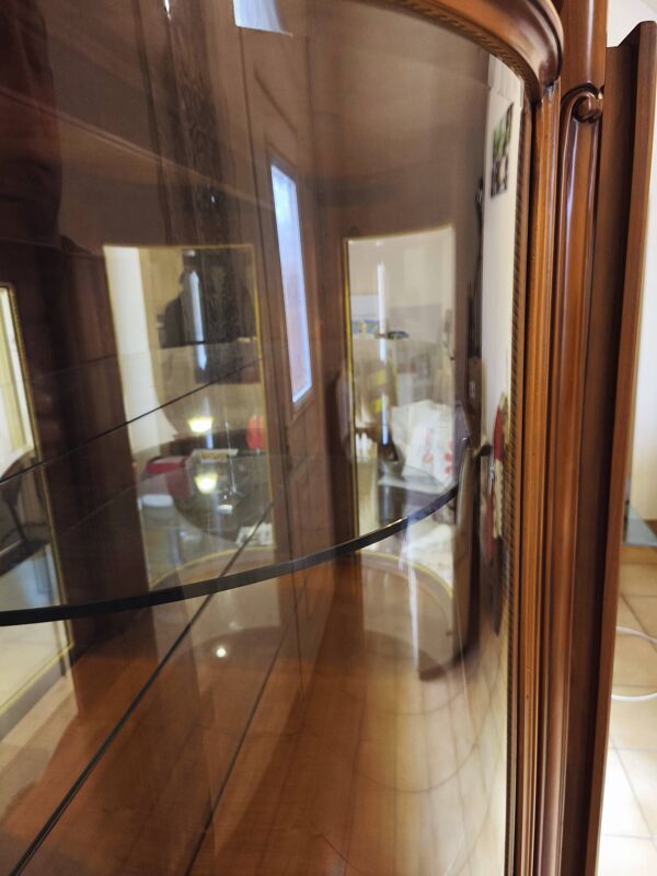 Argentier, vitrine en merisier massif