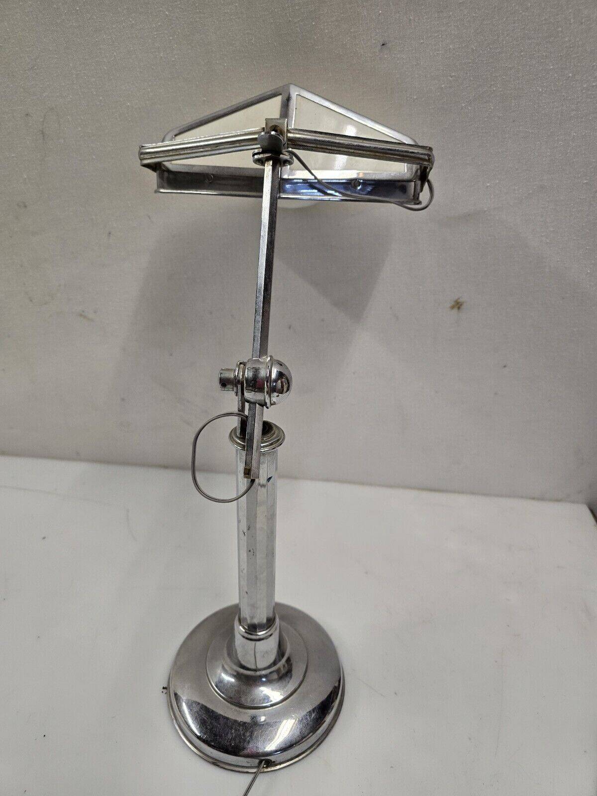 Pirouette desk lamp 1920