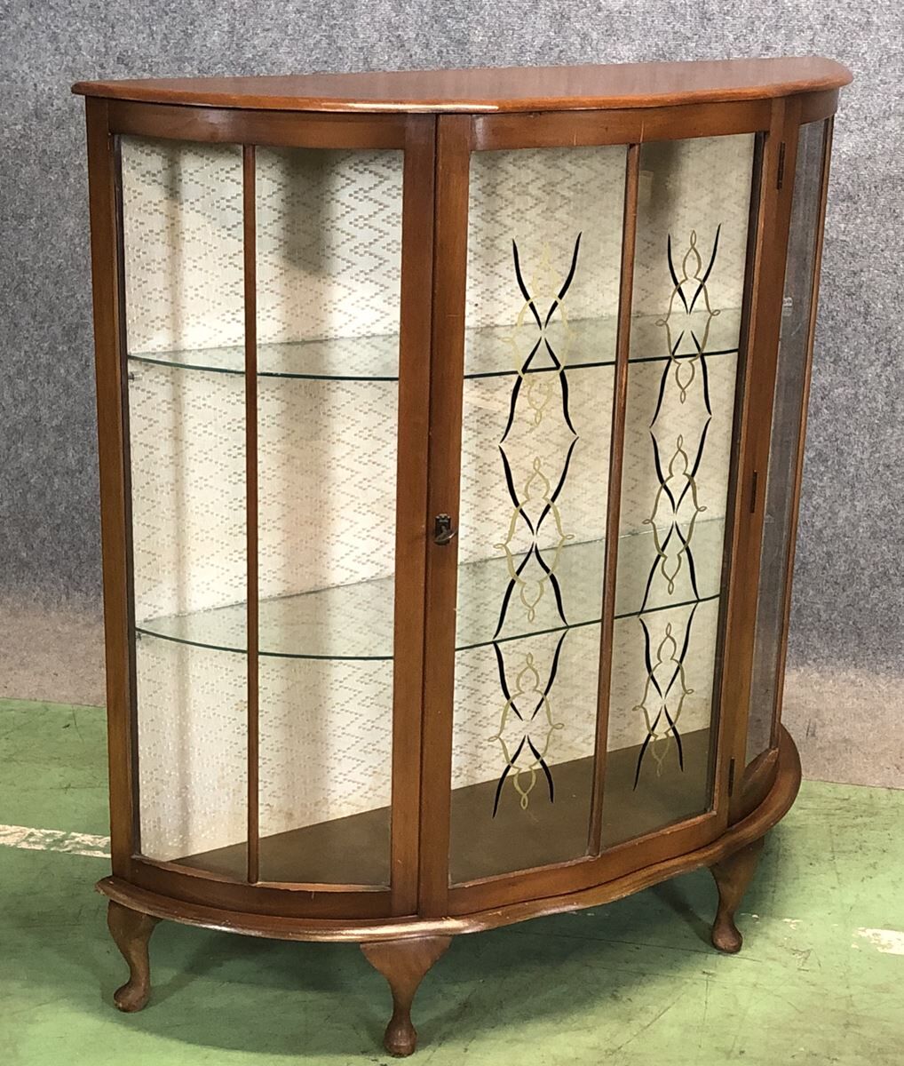 English Art Deco walnut showcase