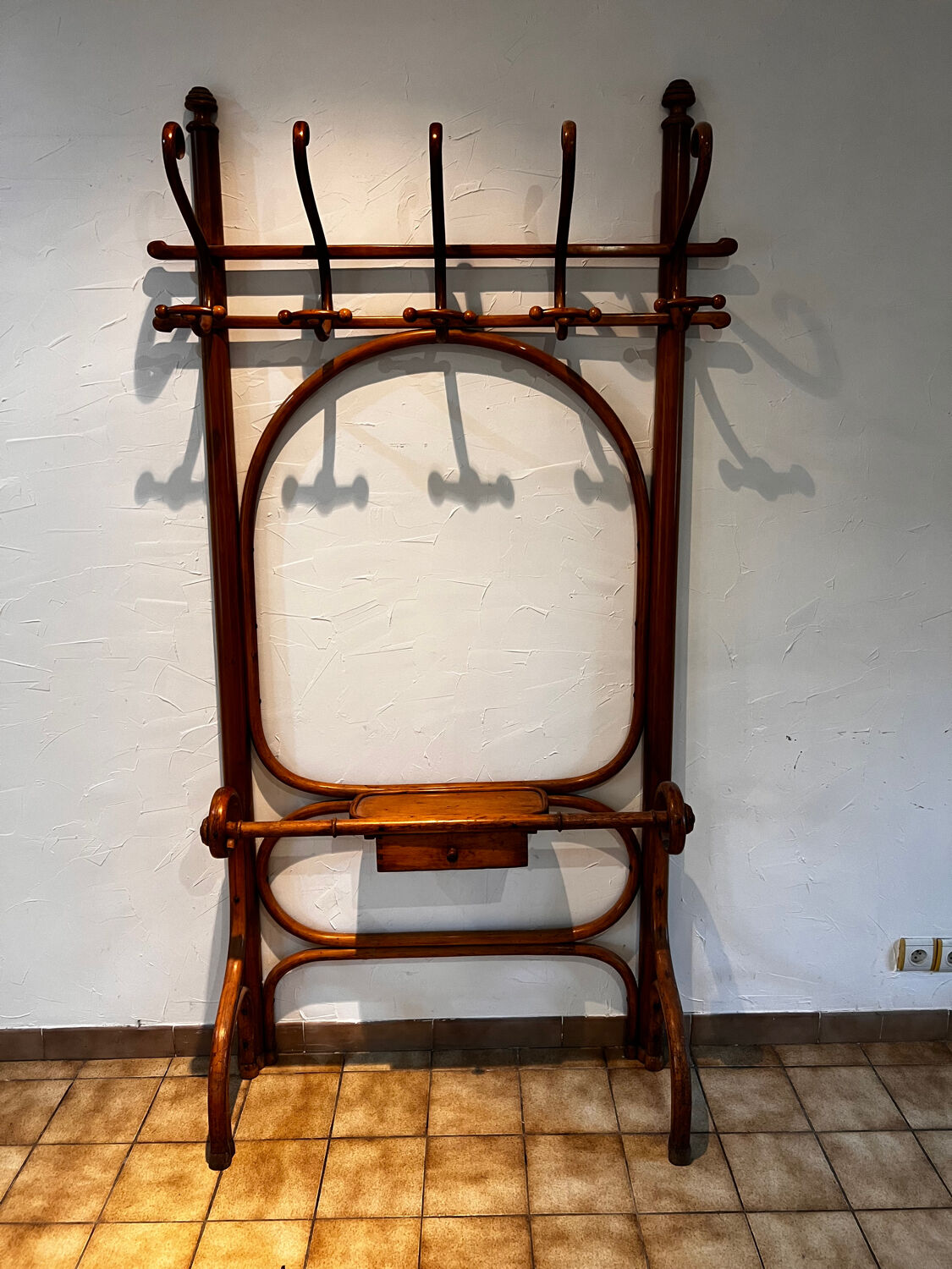Vestiaire Thonet