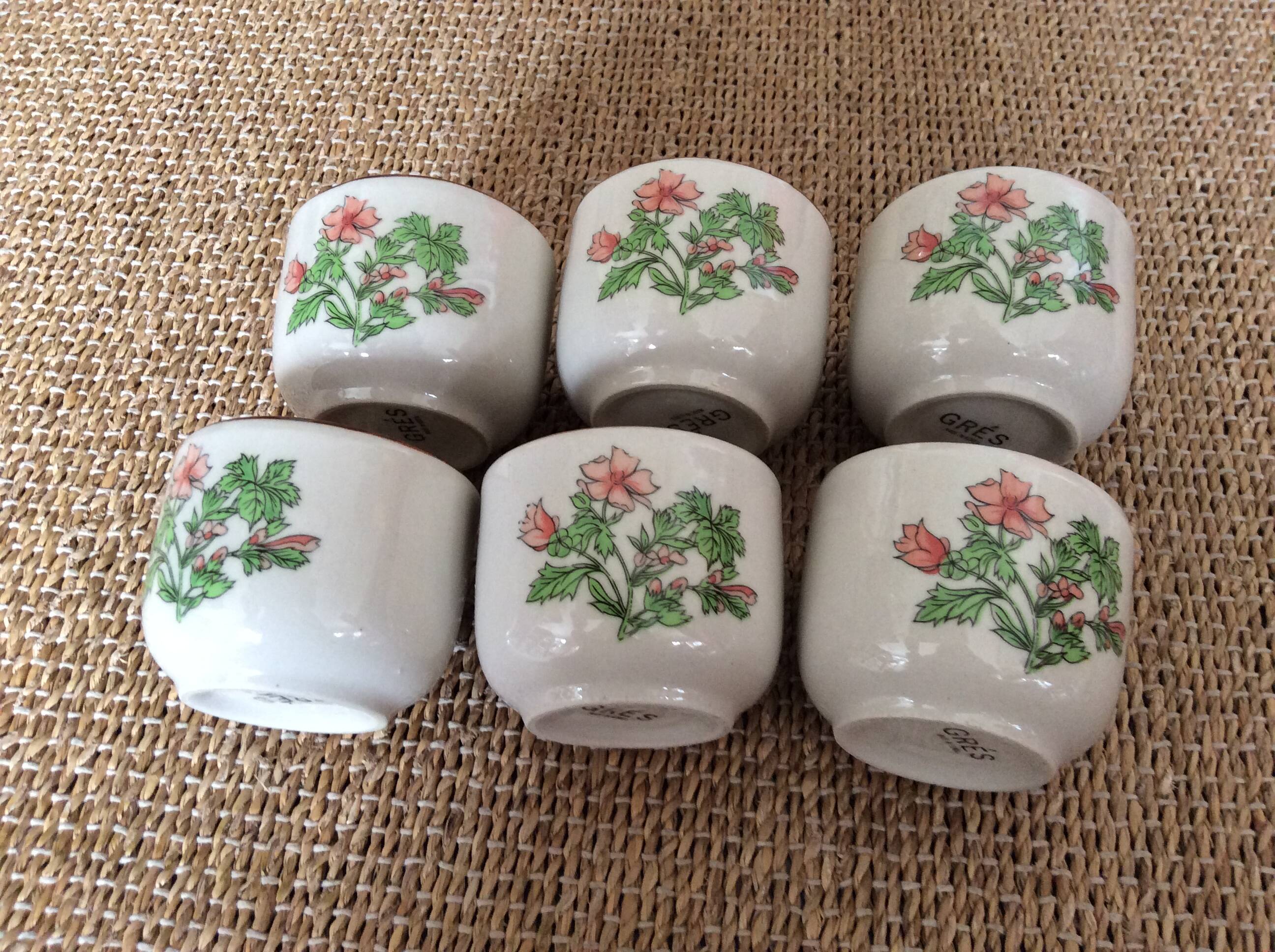 Coffee cups