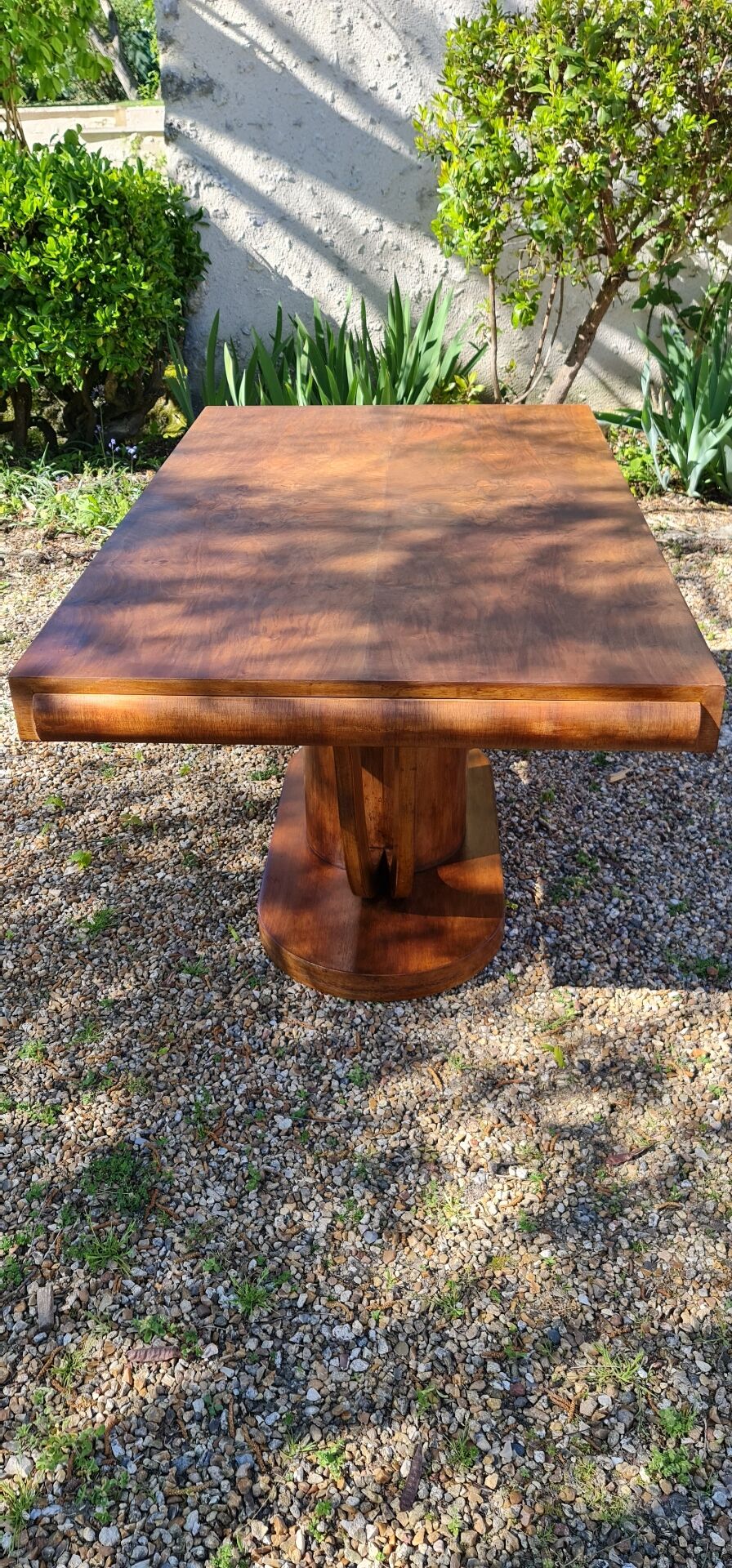 Art Deco dining table in solid walnut – 1930s – extendable