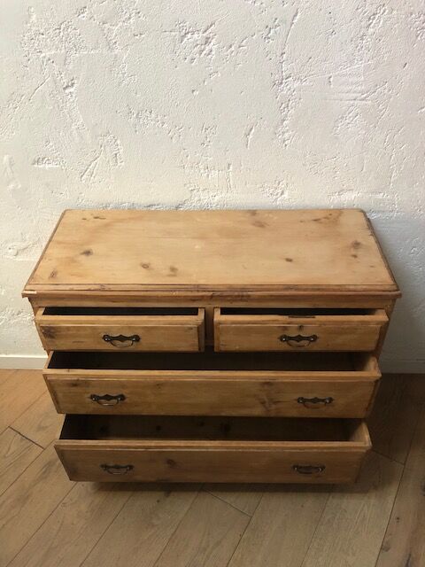 Wooden chest of drawers iron handles