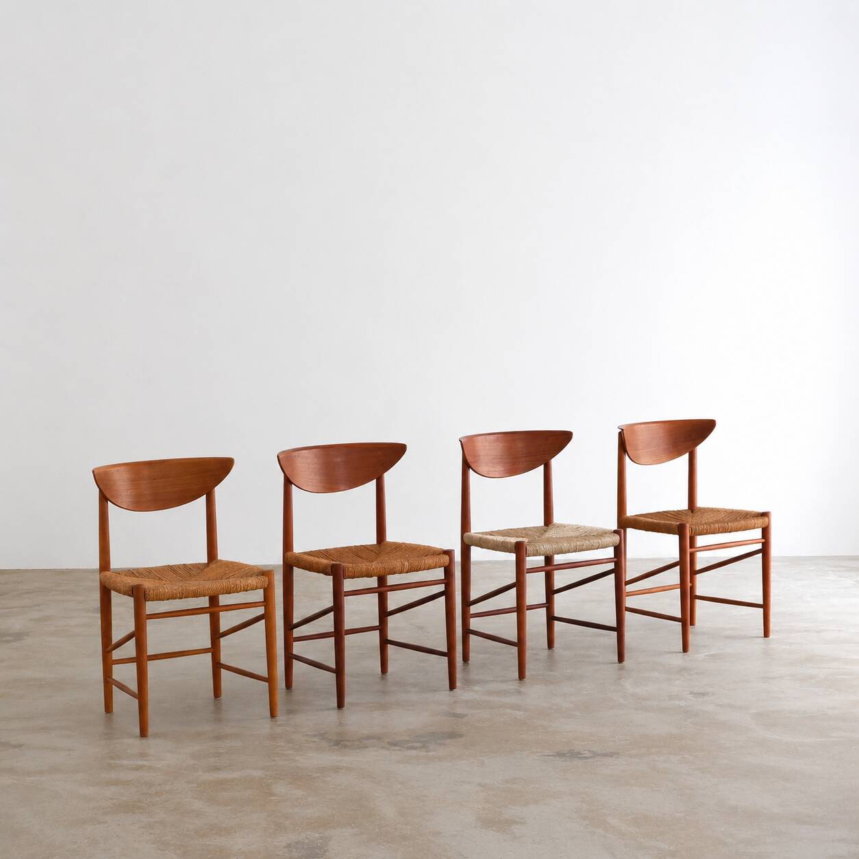 Ensemble de 4 chaises de salle à manger "316" par Hvidt & Molgaard-Nielsen en teck
