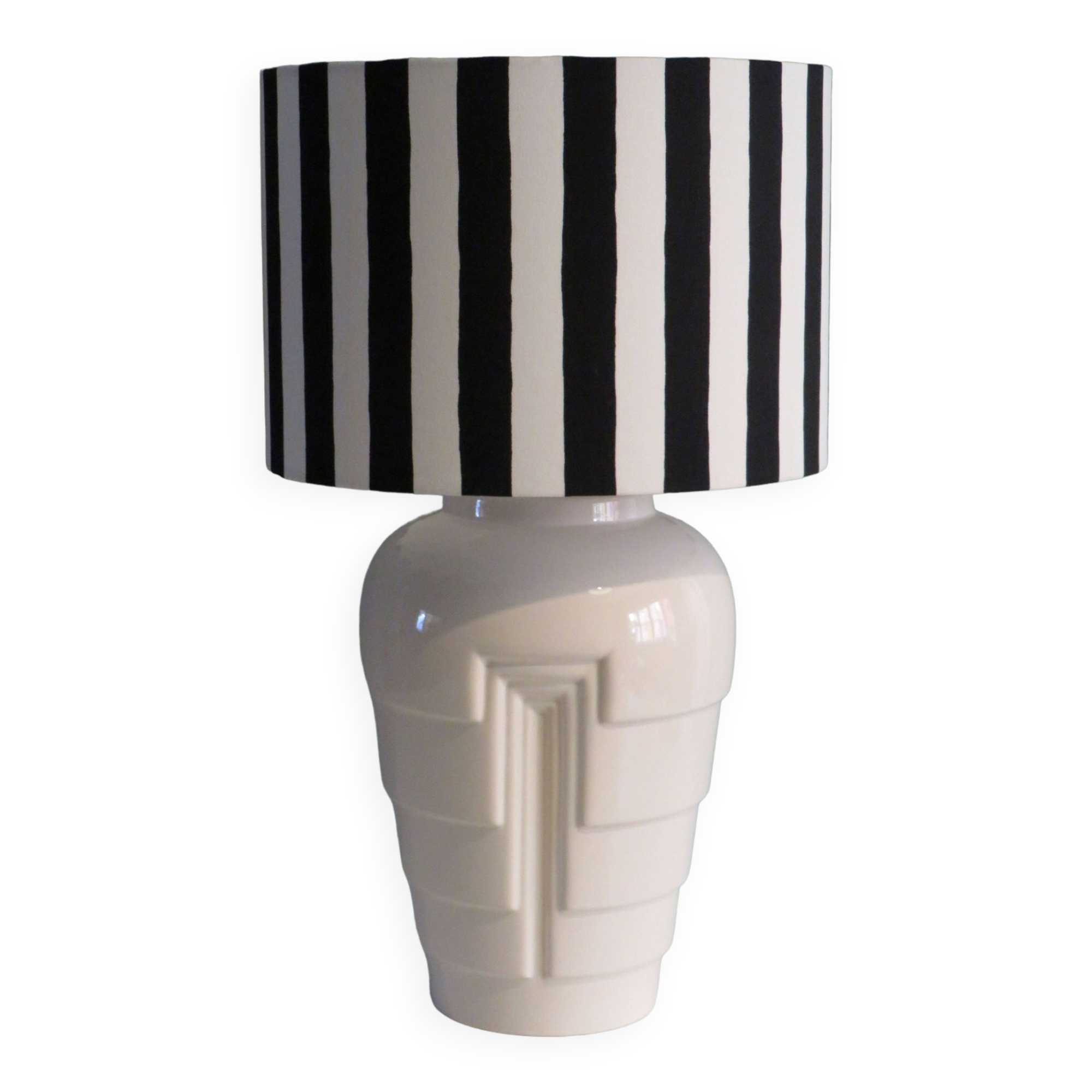 Vintage Ikea table lamp in white ceramic, Memphis style with black and white lampshade.