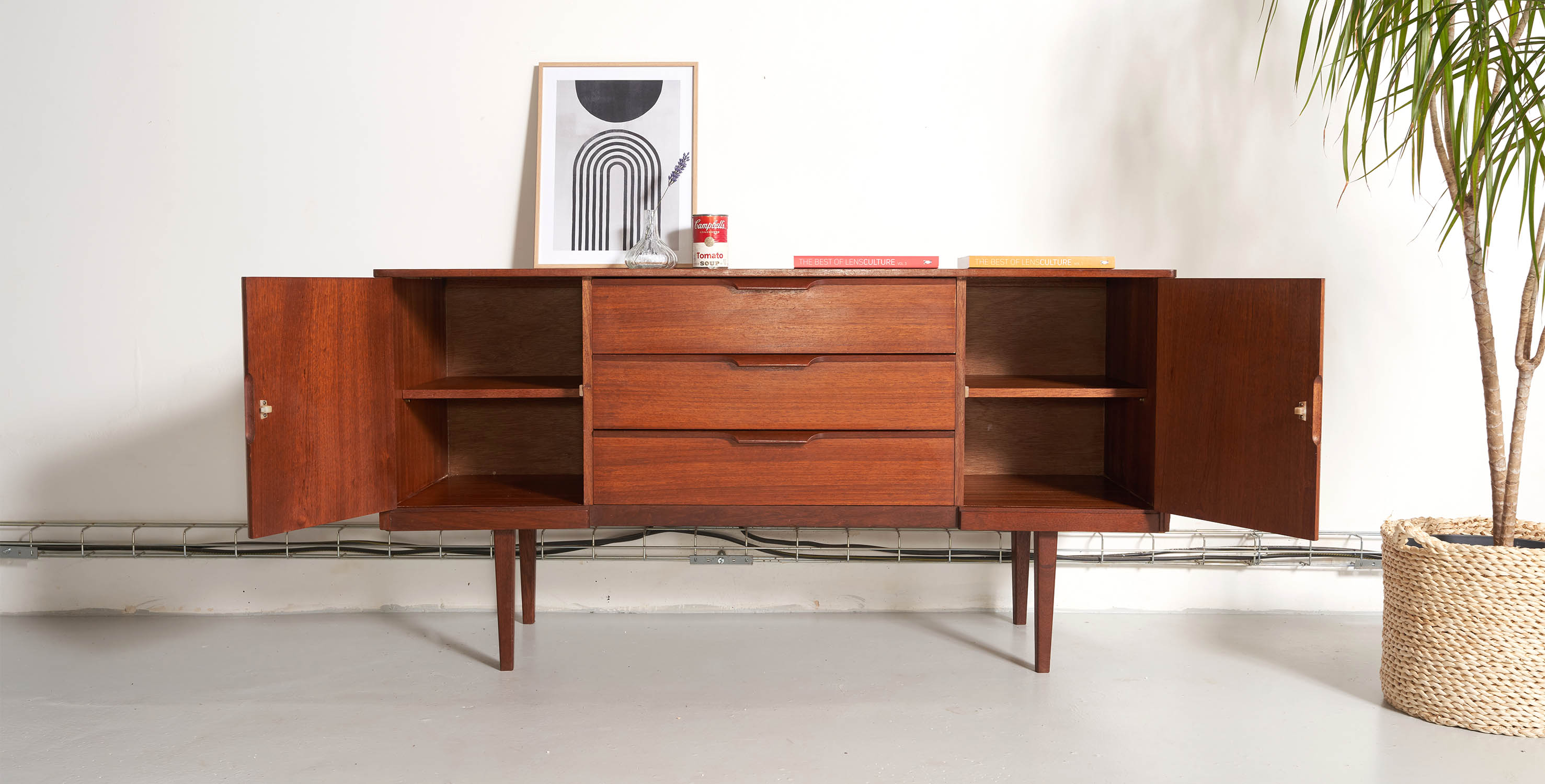 Vintage Austinsuite sideboard - 131cm