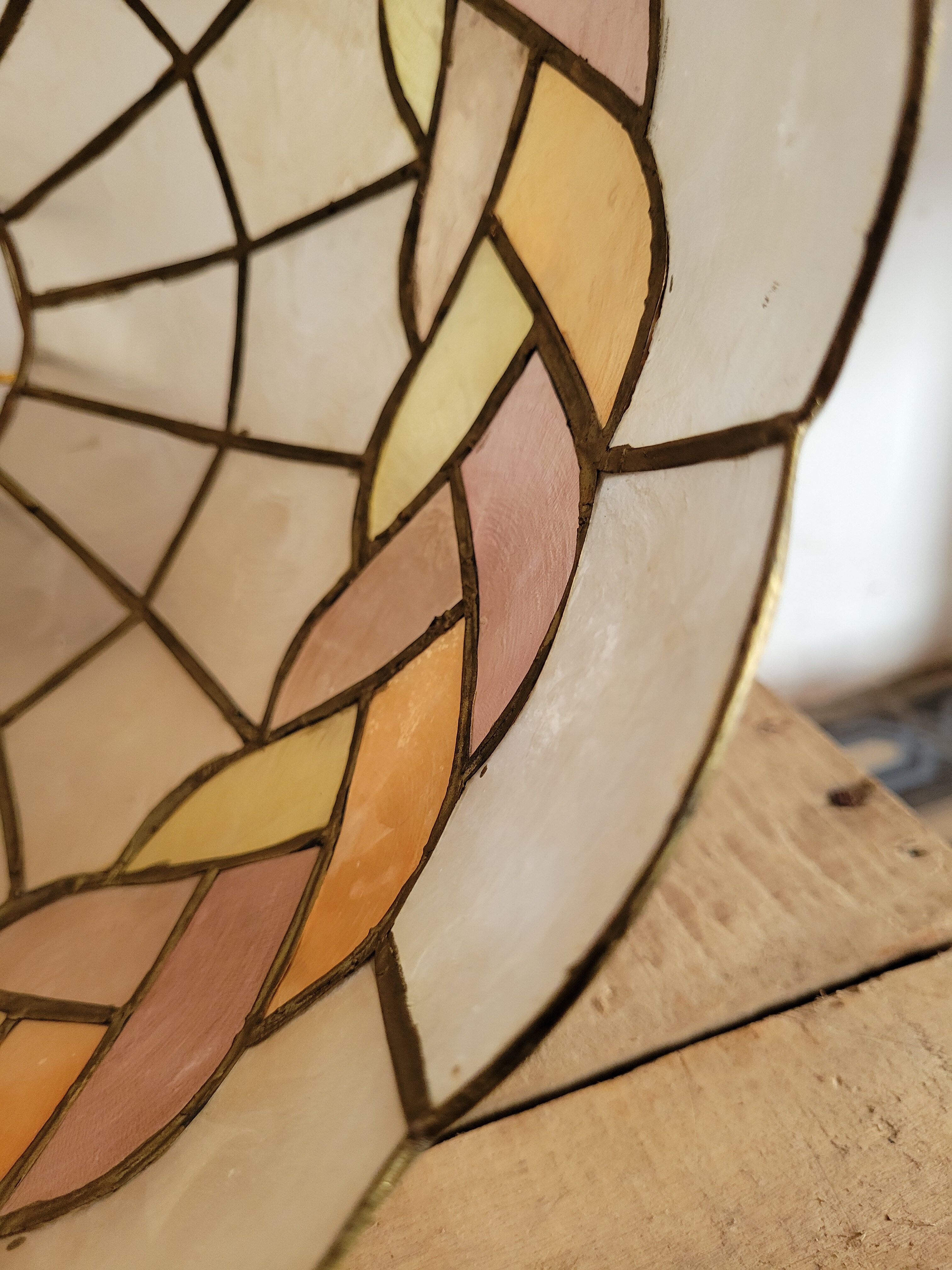 XXL suspension in mother-of-pearl and brass