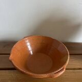 Provencal terracotta bowl with pouring spout