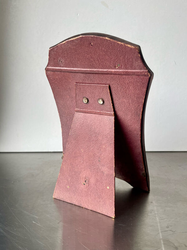 Cadre en bois art déco acajou, mesure 22.5 cm x 15 cm verre convexe 13.5 cm x 8.5 cm