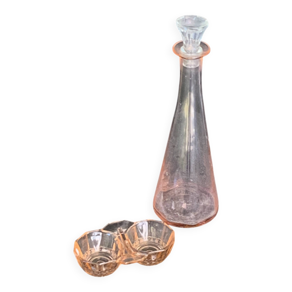 Carafe et saleron en verre rose vintage
