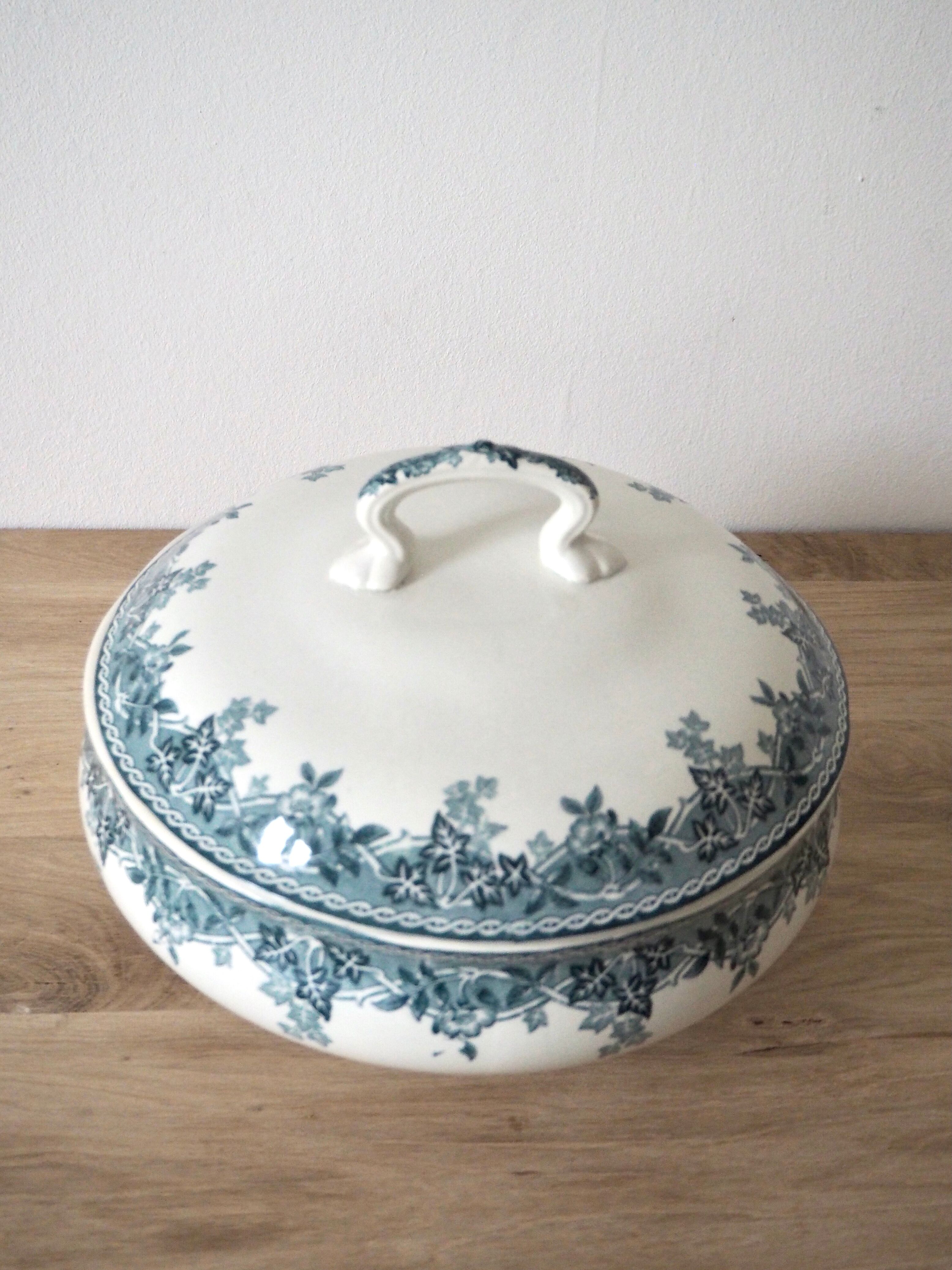 Terre de Fer tureen, summer model