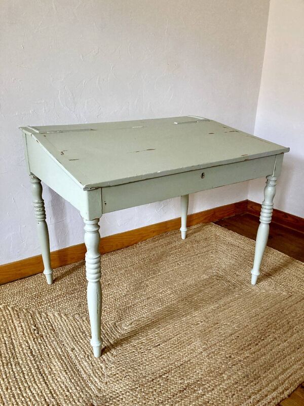 Ancien bureau de pente en bois, avec abattant et pieds tournés