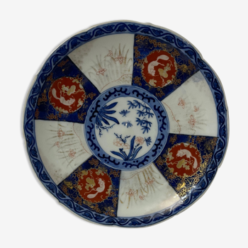 Assiette festonnée Fukagawa sei de style Imari vers 1890 Japon