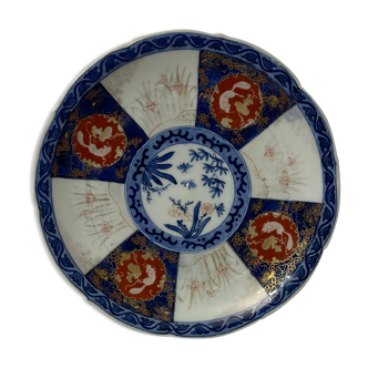 Assiette festonnée Fukagawa sei de style Imari vers 1890 Japon