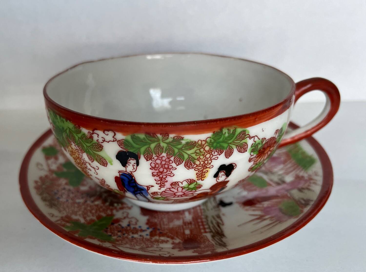 2 fine porcelain tea cups