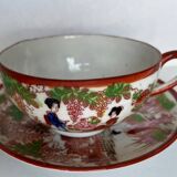 2 fine porcelain tea cups