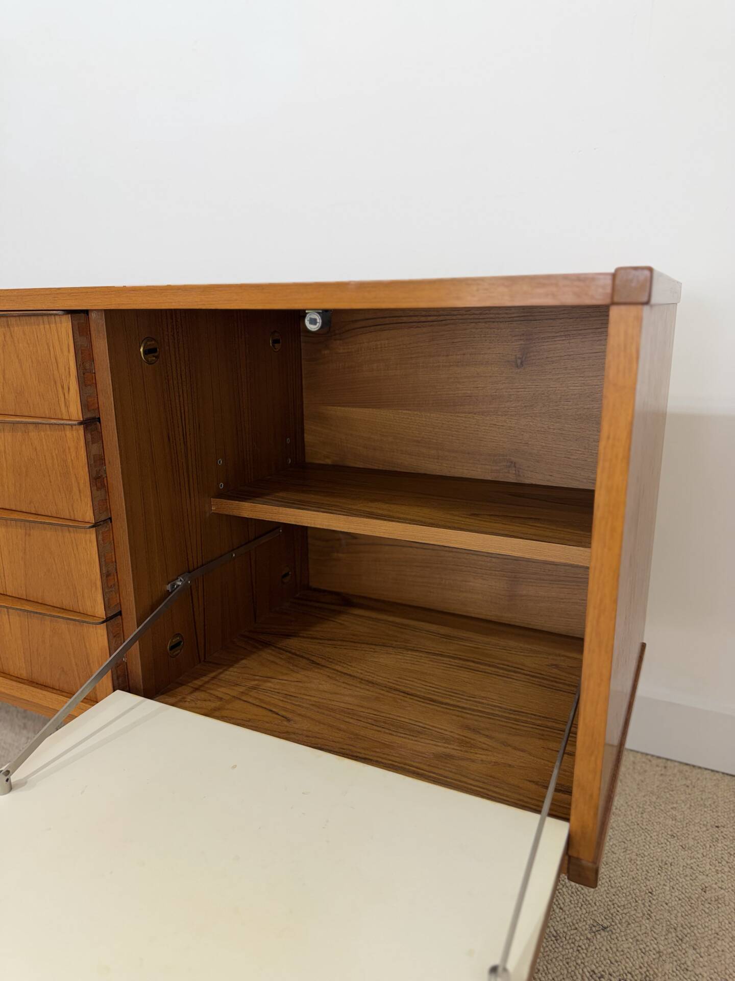 Enfilade ARNO in oak – 1960s/70s