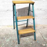 Folding stepladder