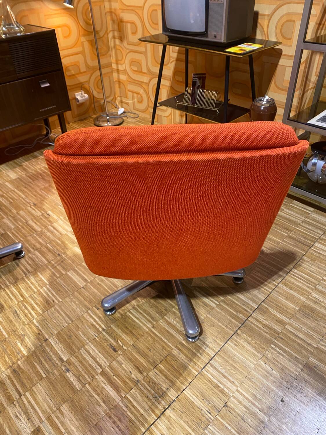 Fauteuils orange 70’S pivotants