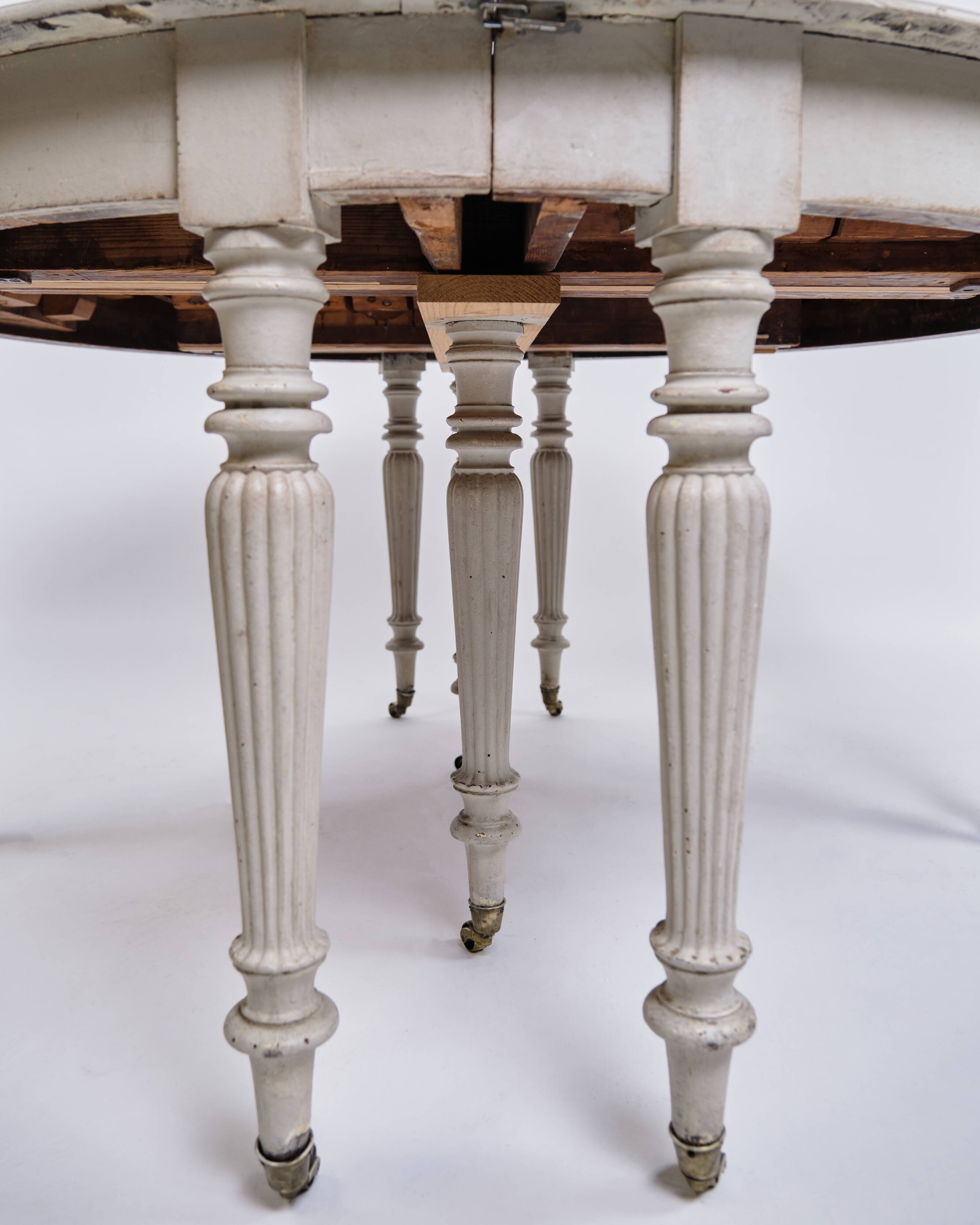 Round Dining Table - Gustavian Style - Gray Painted - Round Legs - Brass Wh