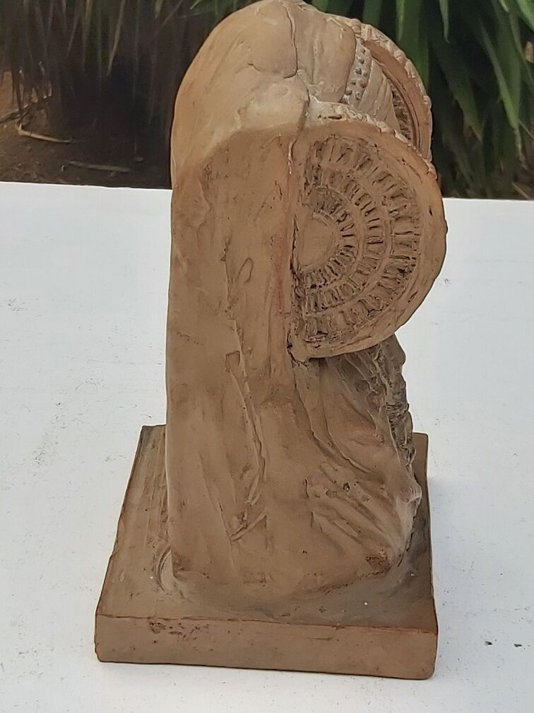 Bust terracotta woman